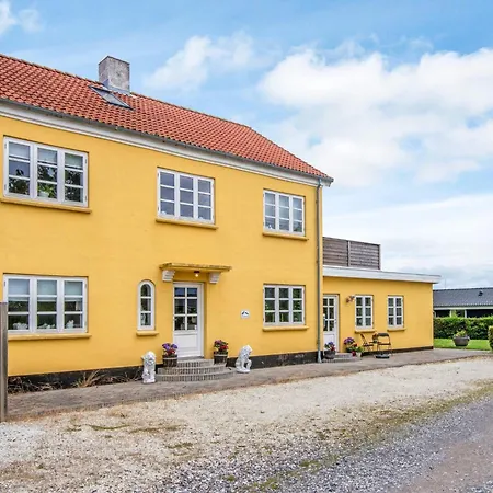 12 Person In Dom wakacyjny Børkop