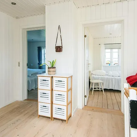 12 Person In B Rkop Børkop